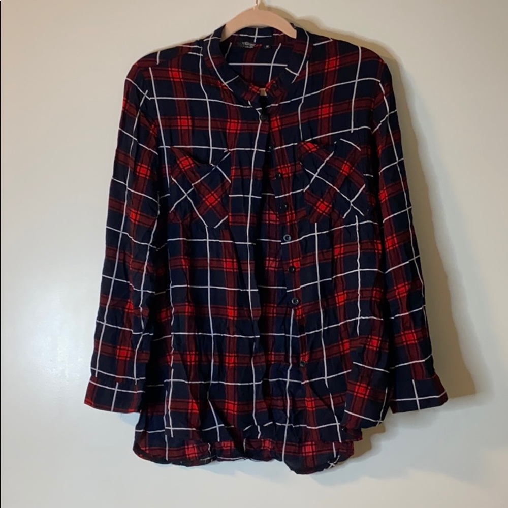 Plaid lightweight button-down